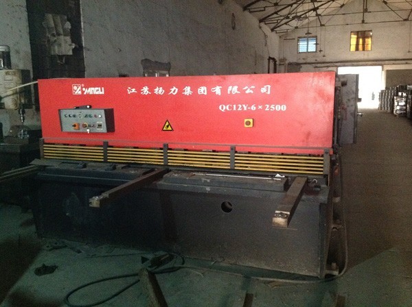 Why do we need to find a professional manufacturer to custom